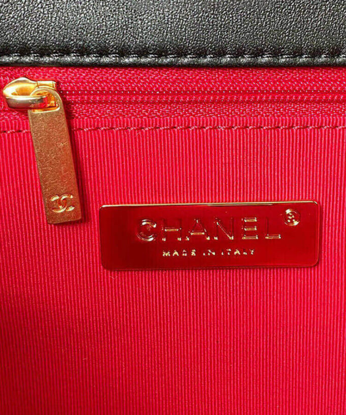 Handbag 19 - Image 15